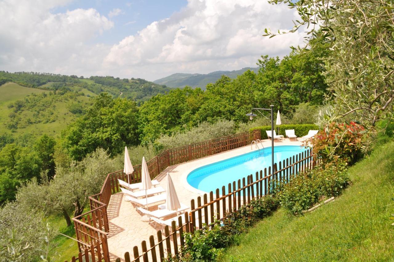 Agriturismo Le Dolci Colline Valfabbrica Kültér fotó
